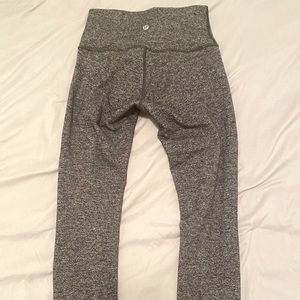Lululemon high rise wunder under luon 25” size 4
